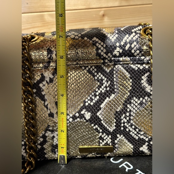 BNWOT Kurt Geiger London large Kensington handbag in gold snake print. - Picture 14 of 14